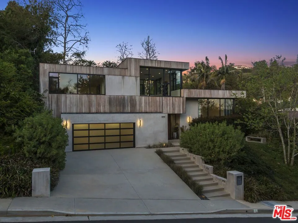3254 Hutton Drive, Beverly Hills, California 90210 home-pic-2